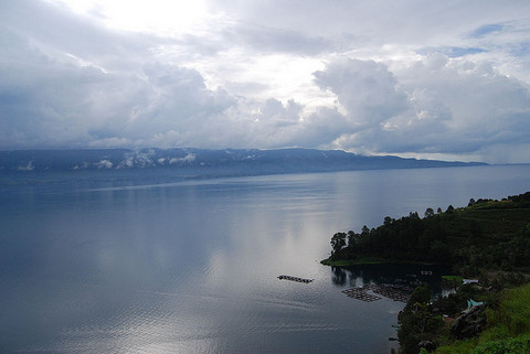 Largest Volcanic Lake @ Lake Toba, Indonesia