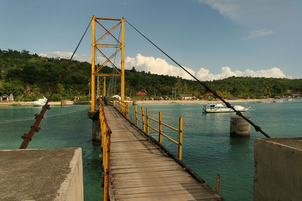 pont vers Ceningan, Nusa, Lembongan,